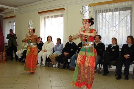 2010310indonez19m.jpg